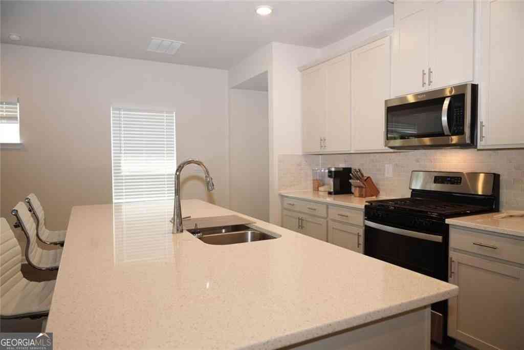 Townhouse For Rent - 733 Gabby Point SW<br/> Cobb County, Mableton, GA 30126