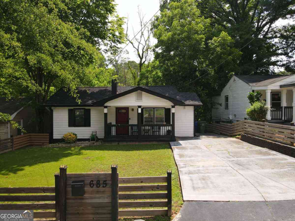 Homes For Rent - 685 Cedar Avenue NW<br/> Atlanta, GA 30318