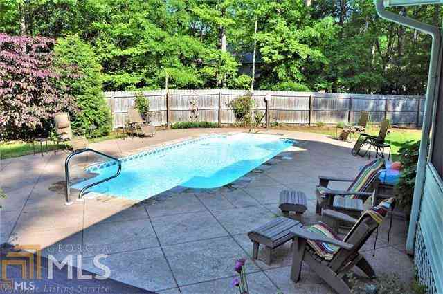 Homes For Rent - 100 Lake Point Drive<br/> Fayette County, Peachtree City, GA 30269
