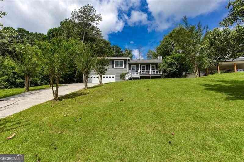 Homes For Rent - 1093 Caprice Drive<br/> Powder Springs, GA 30127