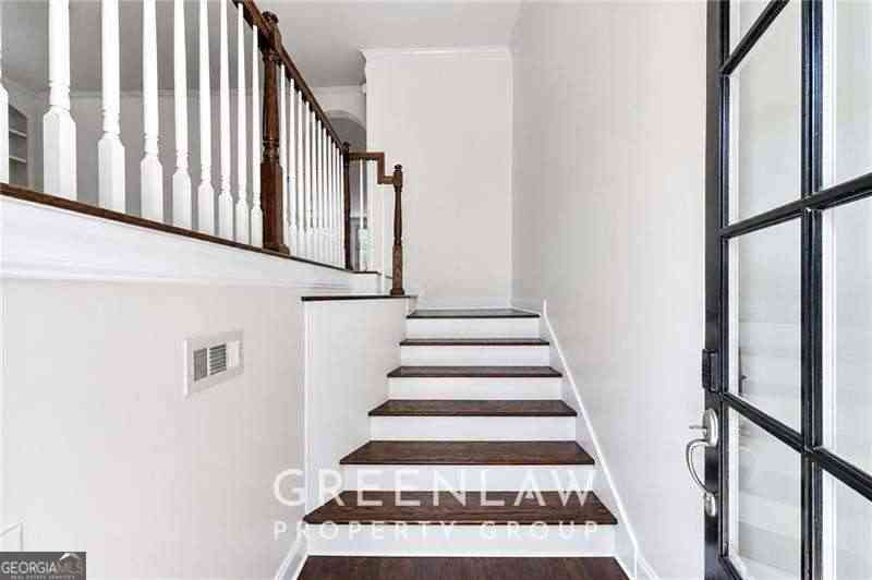 Townhouse For Rent - 7403 Lowery Oak Drive<br/> Roswell, GA 30075