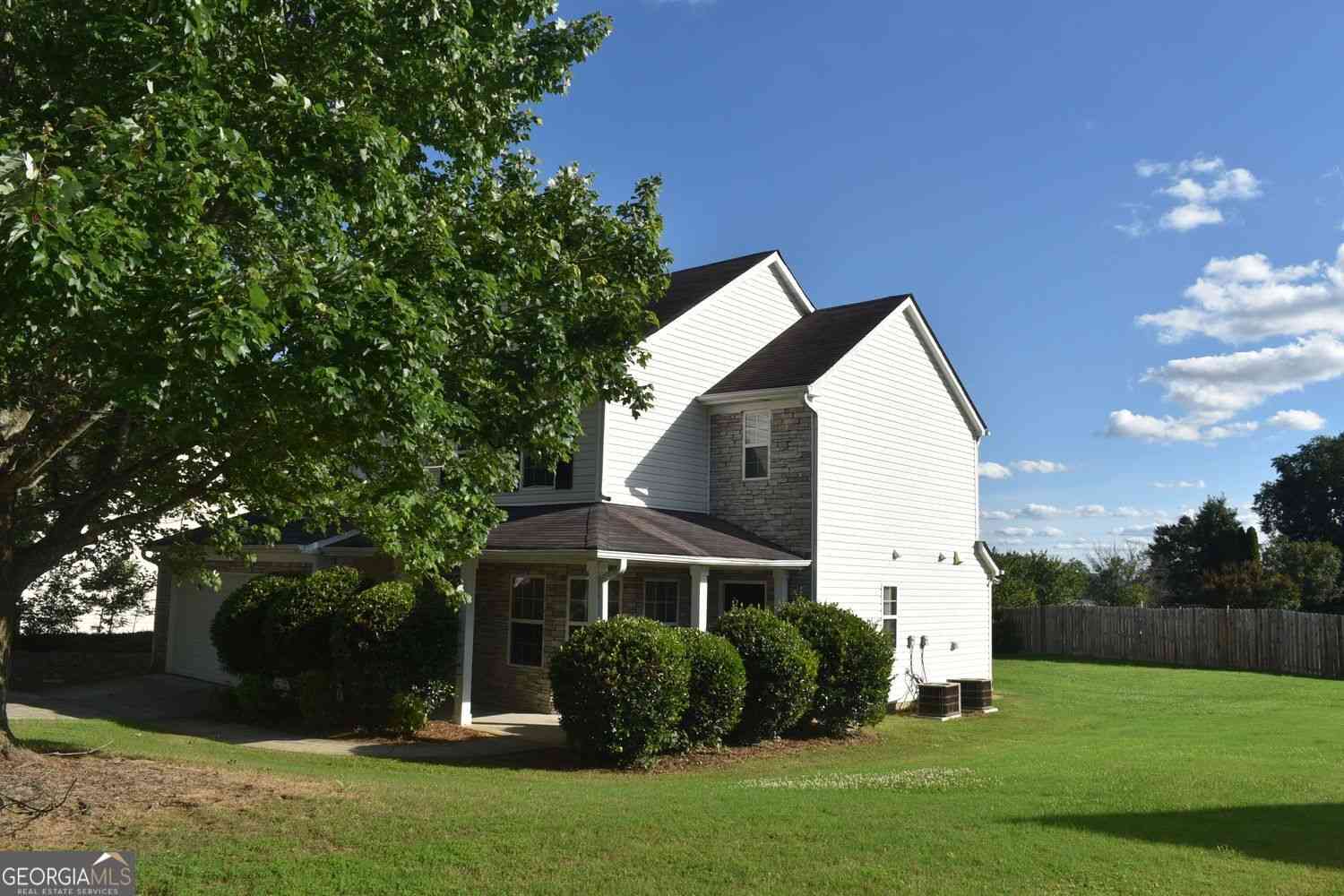 Homes For Rent - 1854 Pierce Way<br/> Buford, GA 30519