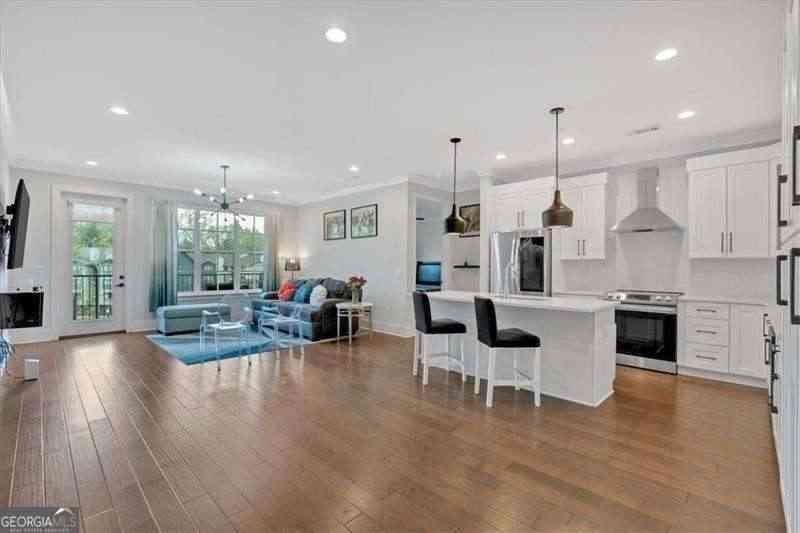 Condo For Rent - 6890 Peachtree Dunwo Road #303<br/> Atlanta, GA 30328