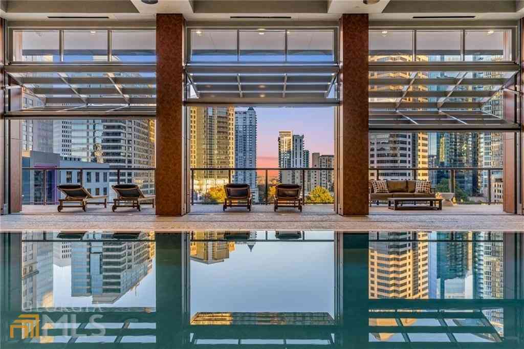 Condo For Rent - 40 12th Street #802<br/> Atlanta, GA 30309