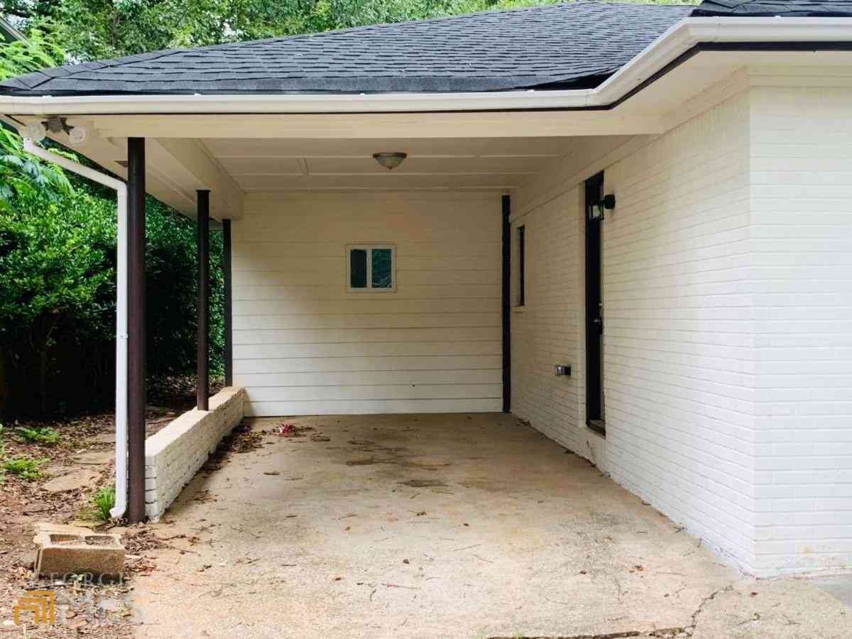 Homes For Rent - 364 Brooks Avenue SW<br/> Atlanta, GA 30310