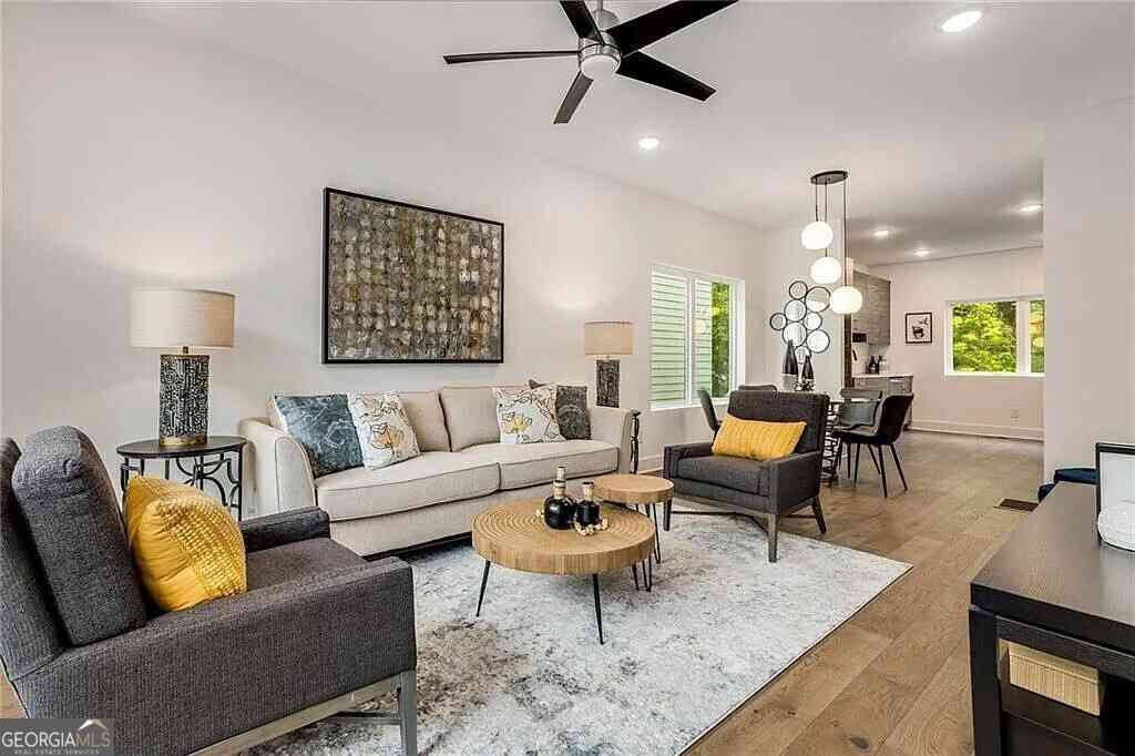 Townhouse For Rent - 1436 Walker Place SE<br/> Atlanta, GA 30317