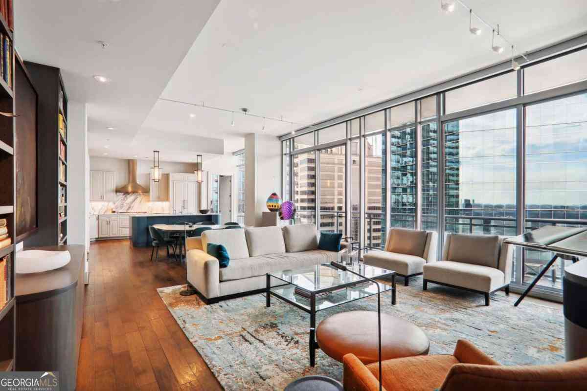 Condo For Rent - 1065 Peachtree Street NE #3005<br/> Atlanta, GA 30309