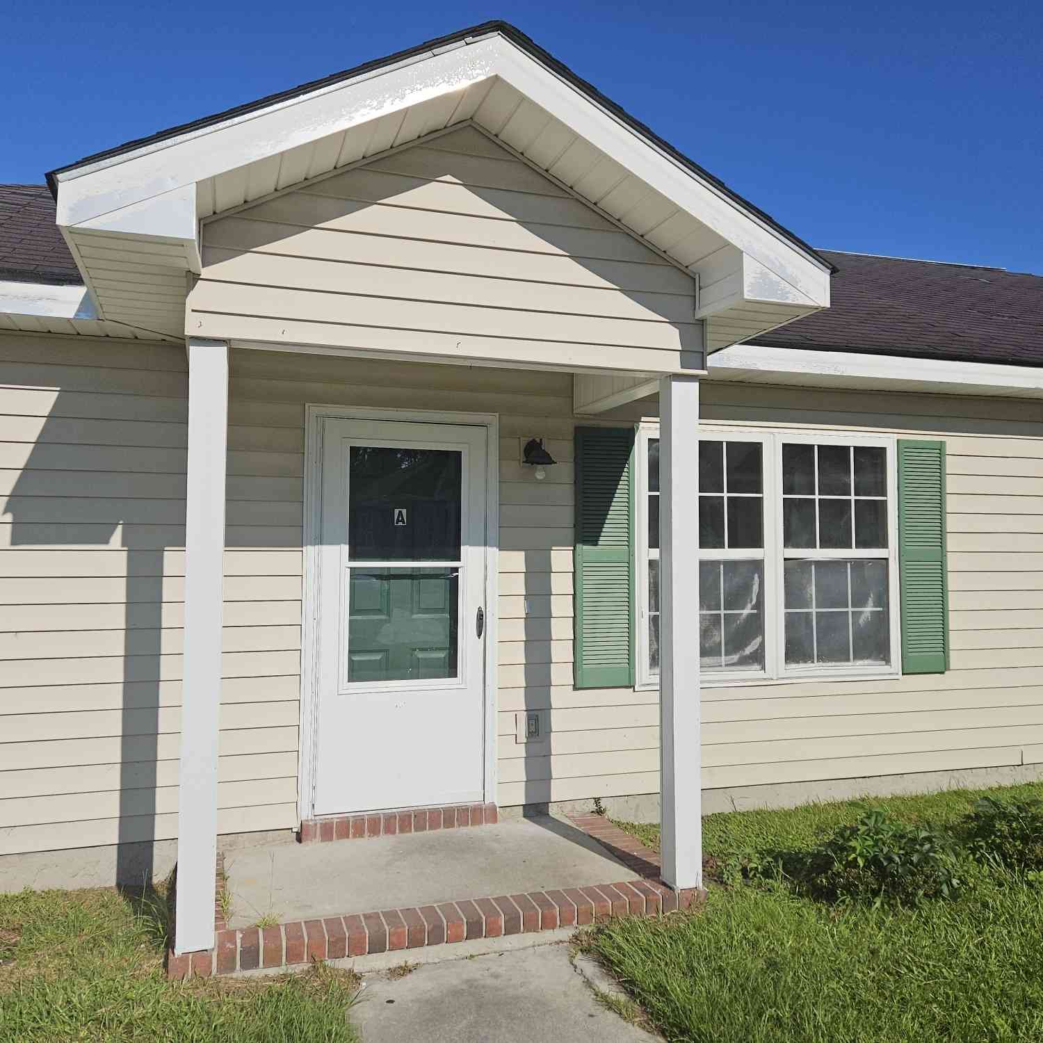 Multifamily For Rent - 123 Proctor Street #A<br/> Statesboro, GA 30458