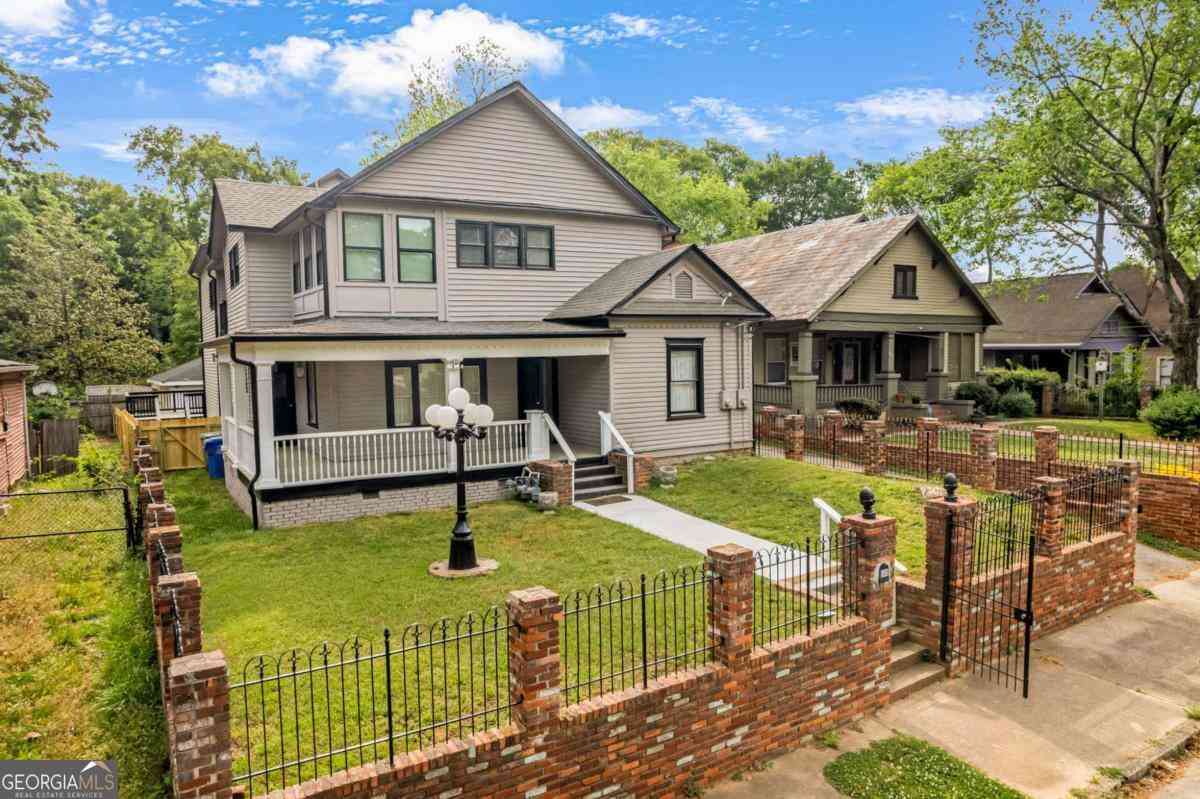 Multifamily For Rent - 660 Queen Street SW #A<br/> Atlanta, GA 30310