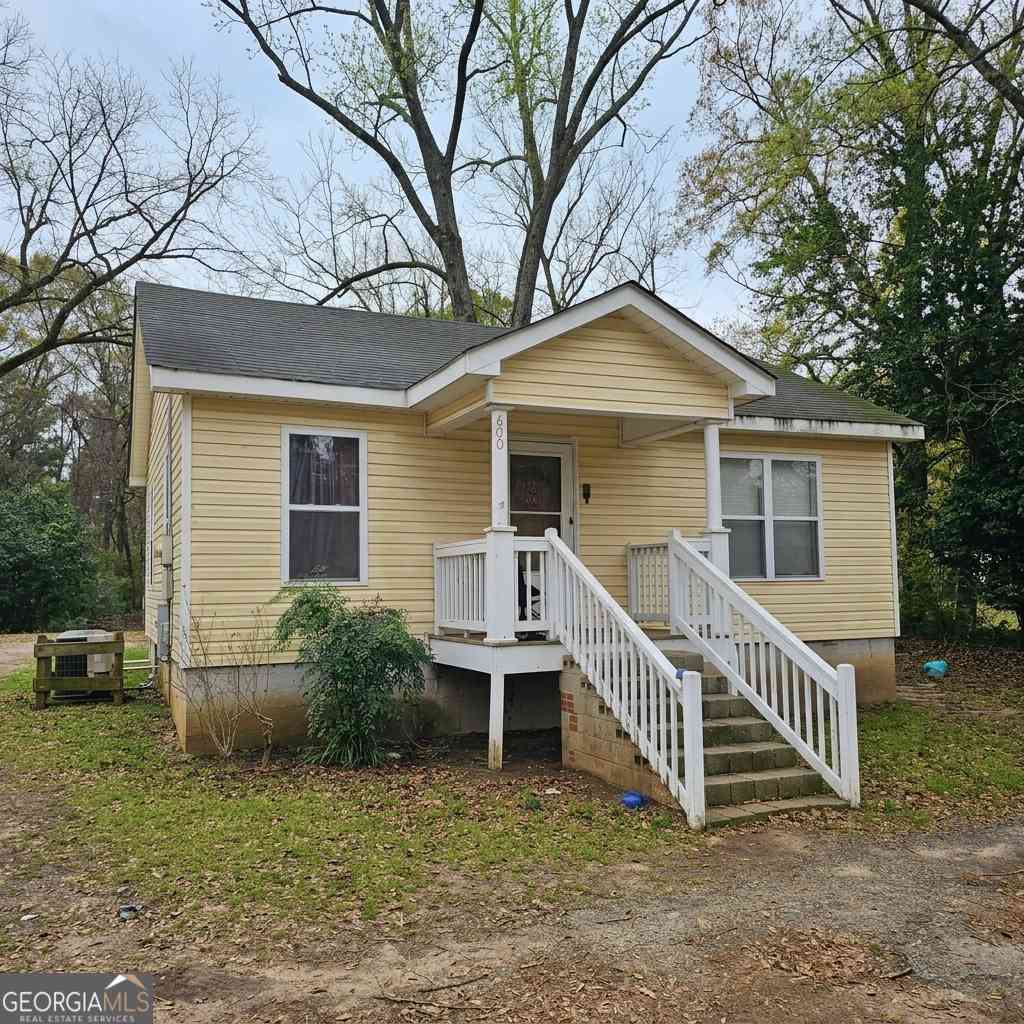 Homes For Rent - 600 W Main Street<br/> Forsyth, GA 31029