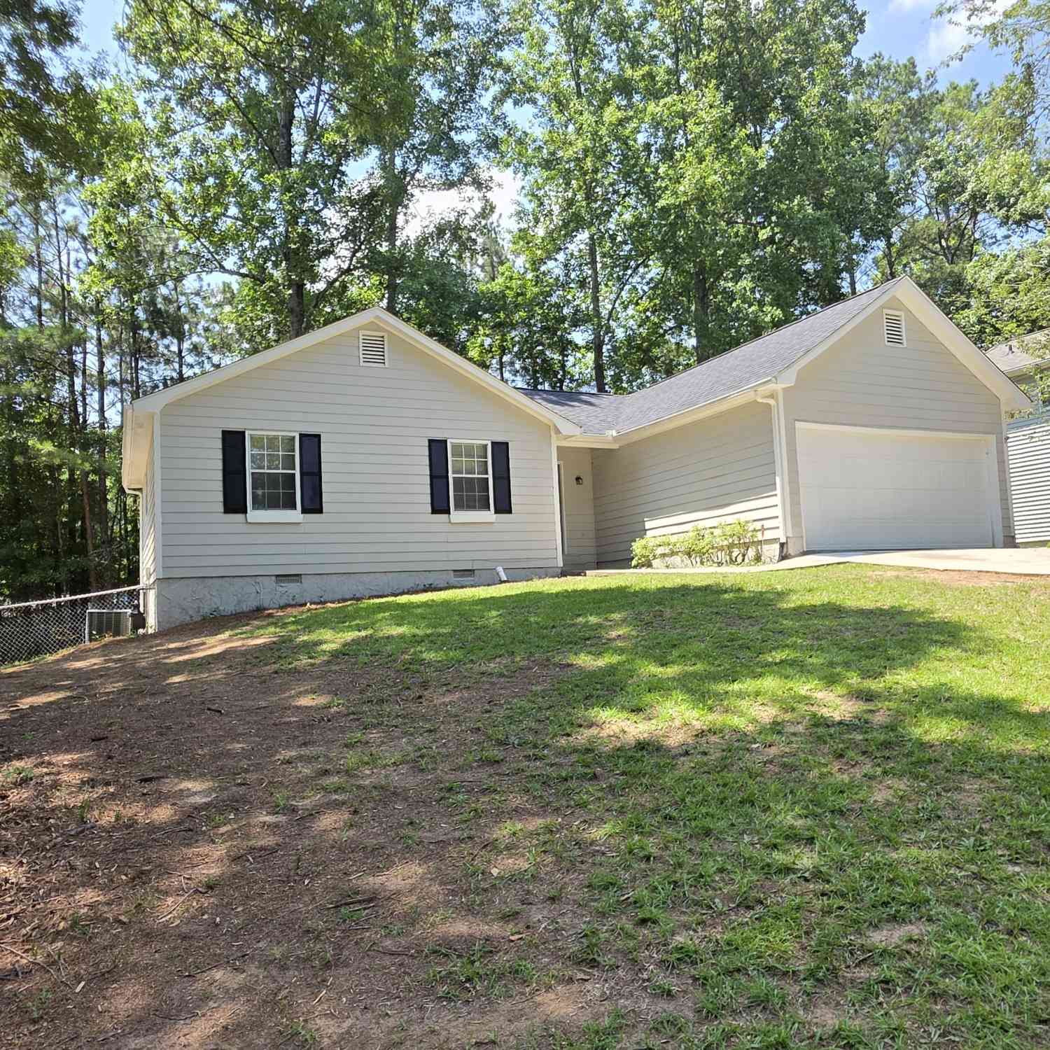 Homes For Rent - 232 Hampton Drive<br/> Dallas, GA 30132
