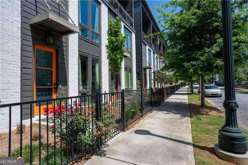 Townhouse For Rent - 452 Latta Street NE #27<br/> Atlanta, GA 30308