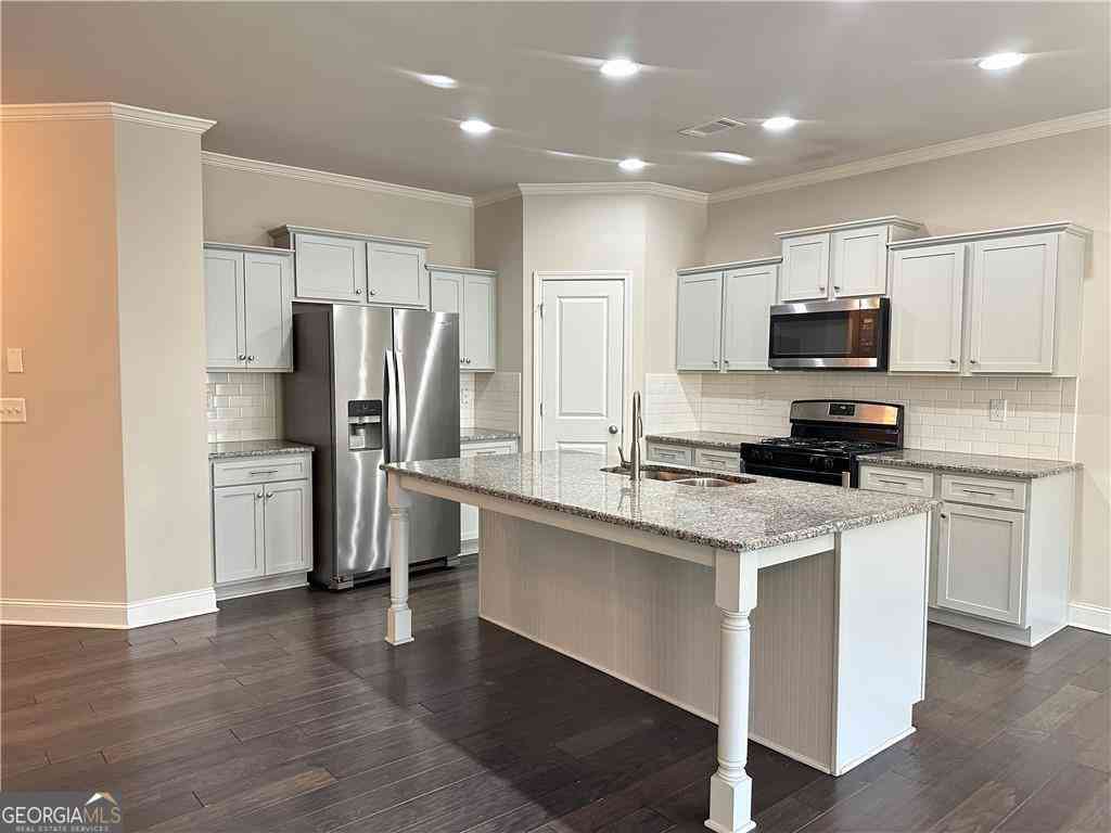 Townhouse For Rent - 2045 Wheylon Drive<br/> Lawrenceville, GA 30044