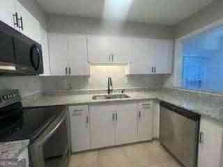 Condo For Rent - 122 Maison Place NW<br/> Atlanta, GA 30327