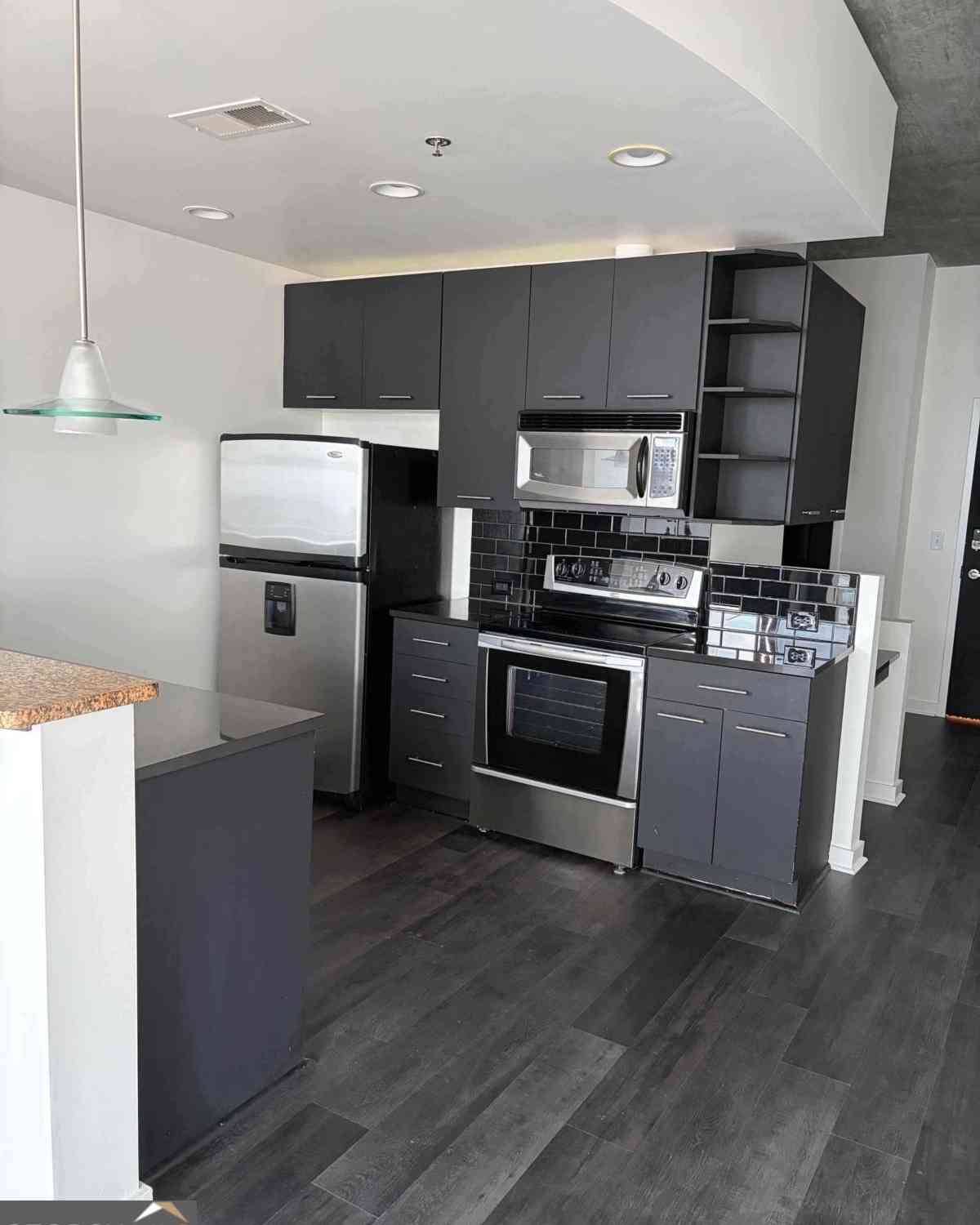 Condo For Rent - 3324 Peachtree Road #2213<br/> Atlanta, GA 30326