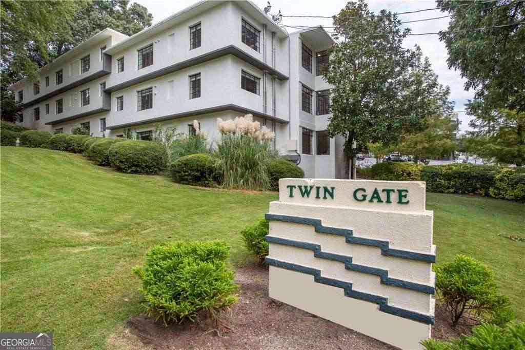 Apartment For Rent - 43 25th Street NW #5<br/> Atlanta, GA 30309
