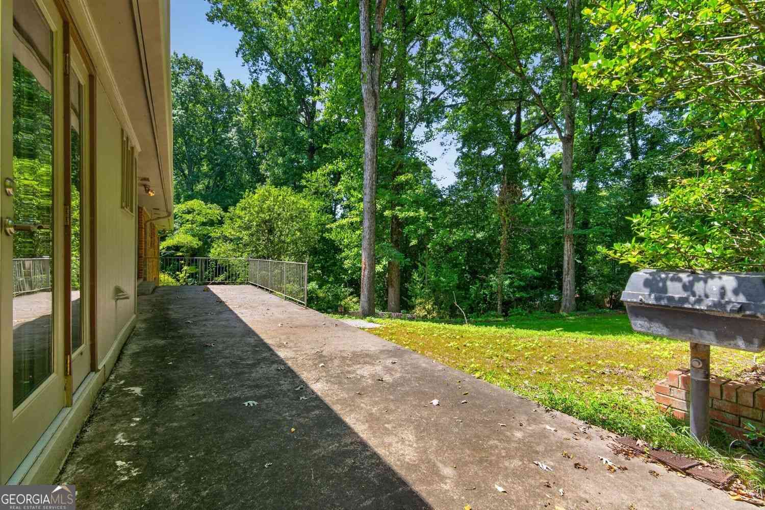 Homes For Rent - 6858 Brandon Mill Road NW<br/> Sandy Springs, GA 30328