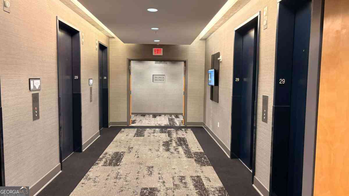 Condo For Rent - 400 W Peachtree Street NW #2905<br/> Atlanta, GA 30308
