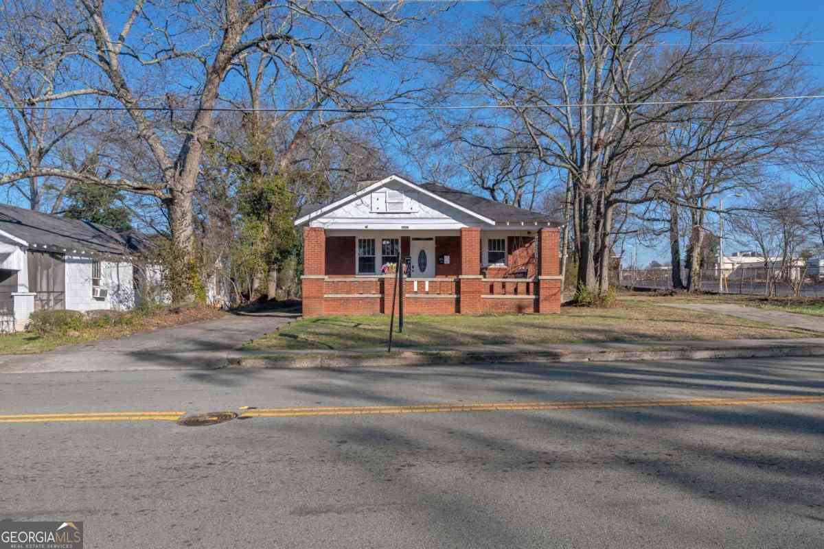 Homes For Rent - 2882 Church Street<br/> East Point, GA 30344