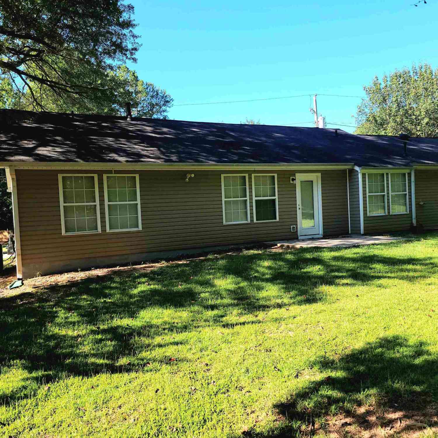 Homes For Rent - 7025 Stoneridge Drive<br/> Douglasville, GA 30134