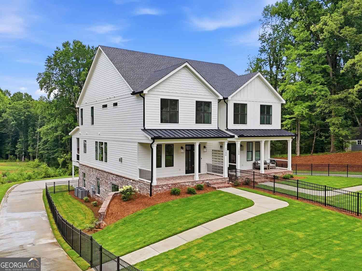 Townhouse For Rent - 1396 Old Magnolia Way<br/> Holly Springs, GA 30115