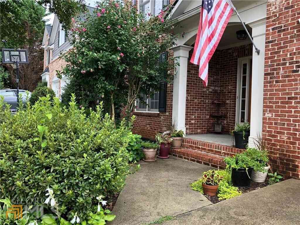 Homes For Rent - 1917 Barrett Knoll Circle<br/> Kennesaw, GA 30152