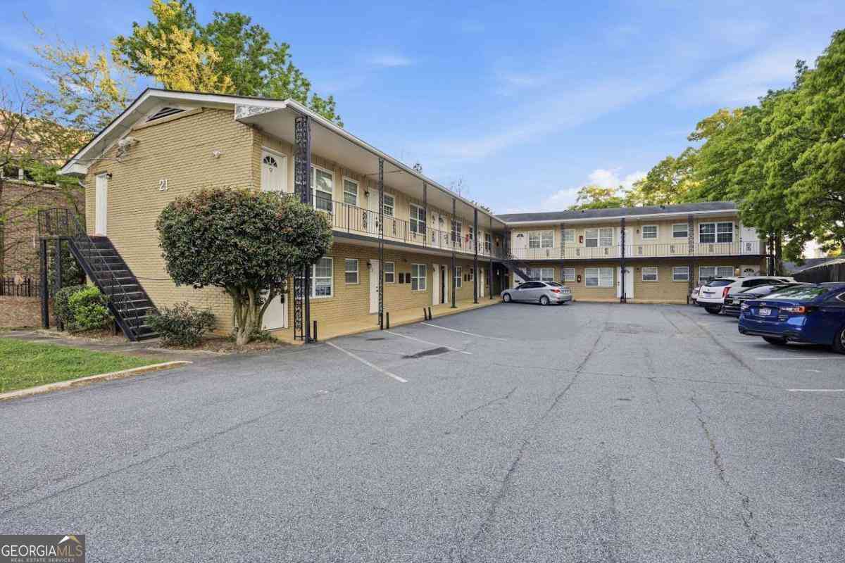 Apartment For Rent - 21 Delmont Drive N #5<br/> Atlanta, GA 30305