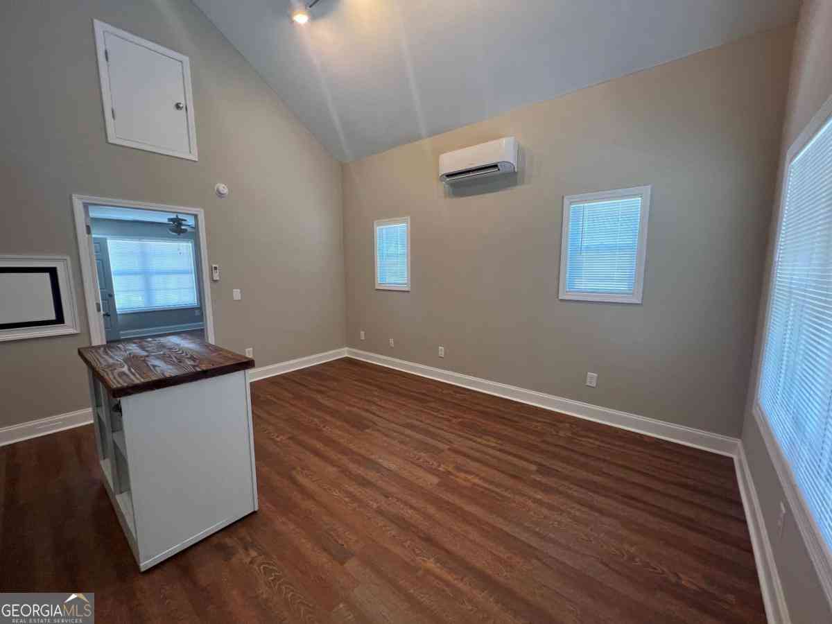 Homes For Rent - 19 Myrtle Drive<br/> Gainesville, GA 30501
