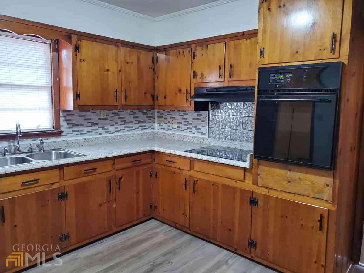 Homes For Rent - 911 Jefferson Street NE<br/> Baldwin County, Milledgeville, GA 31061