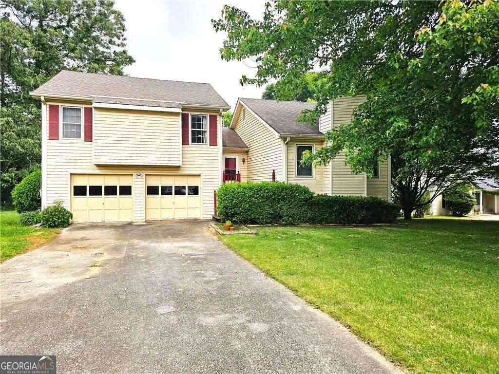 Homes For Rent - 989 Gate Post Land<br/> Lawrenceville, GA 30044
