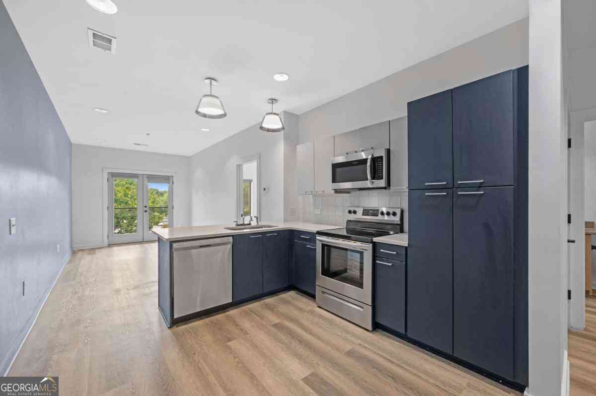 Apartment For Rent - 512 Flat Shoals Avenue SE #206<br/> Atlanta, GA 30316