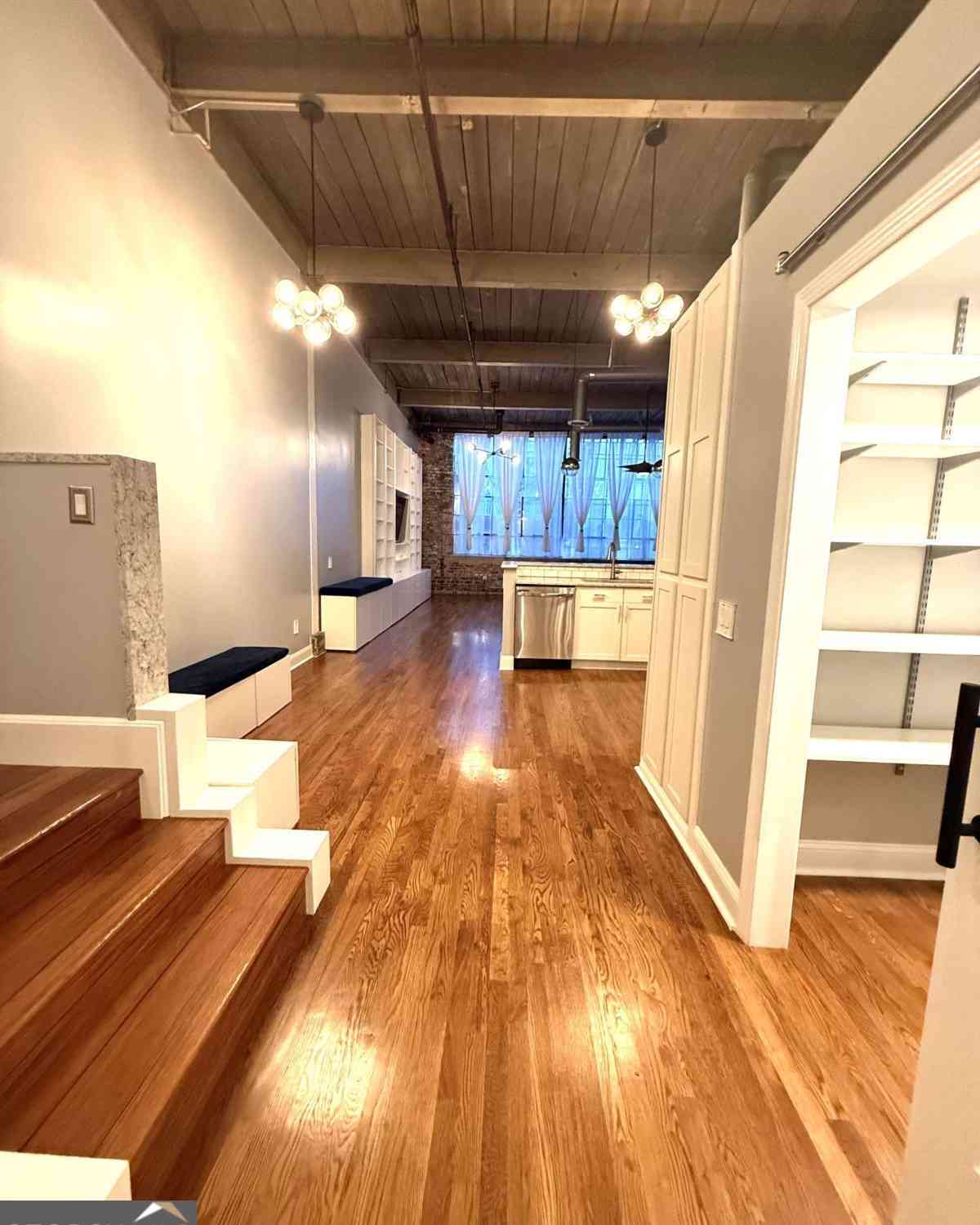 Condo For Rent - 210 Walker Street SW #8<br/> Atlanta, GA 30313