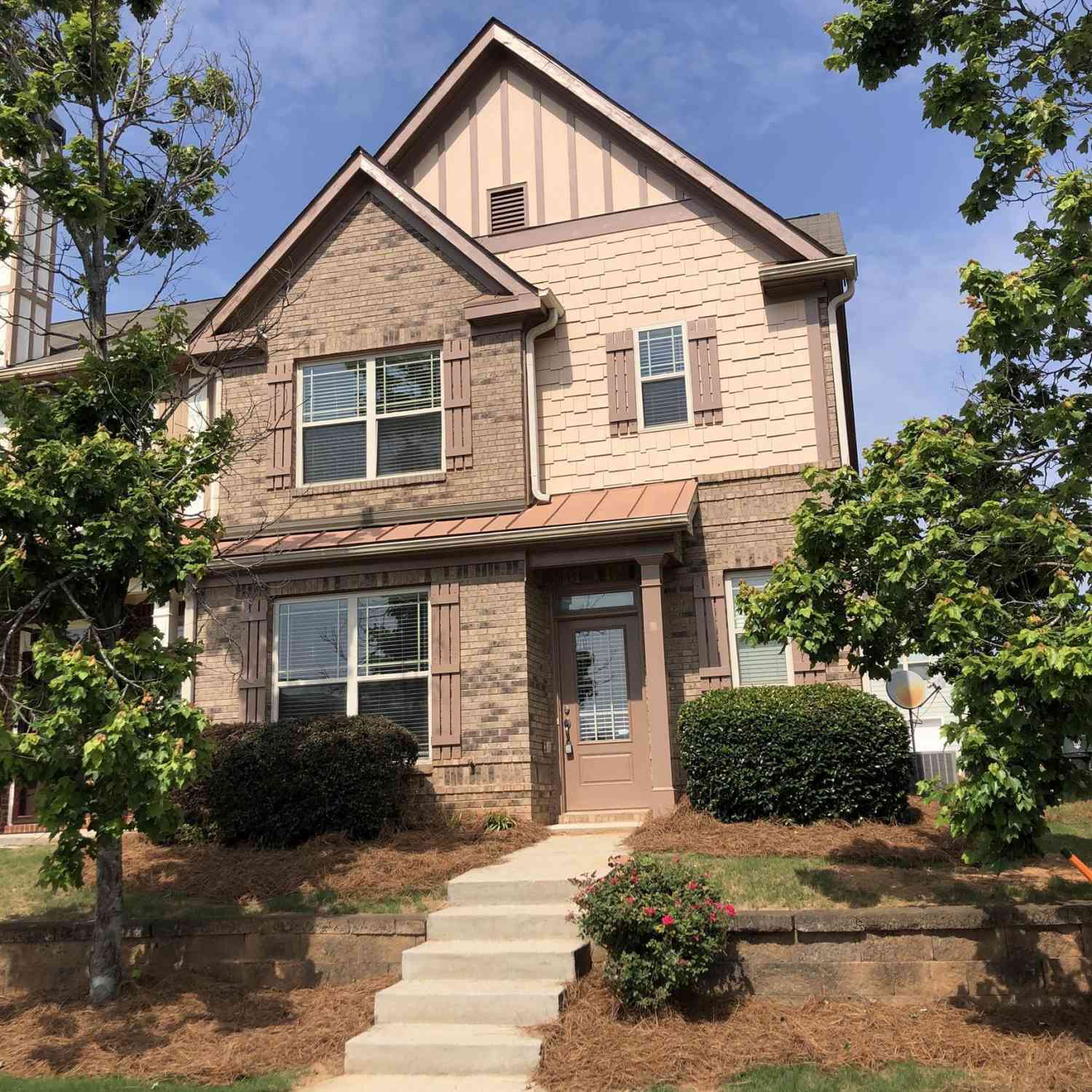 Townhouse For Rent - 127 Red Maple Drive<br/> Clarke County, Athens, GA 30606