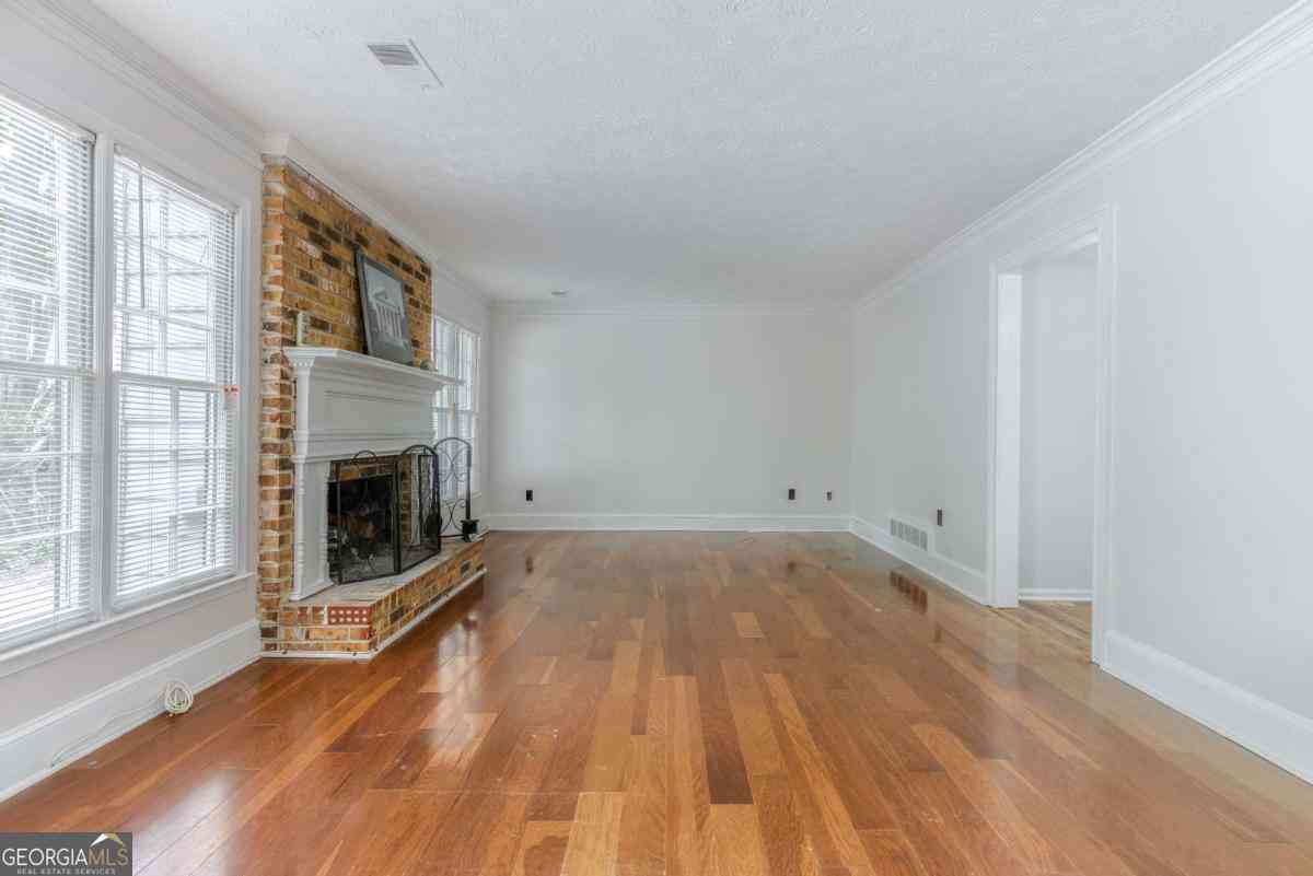 Townhouse For Rent - 61 Powers Ferry Manor SE<br/> Marietta, GA 30067