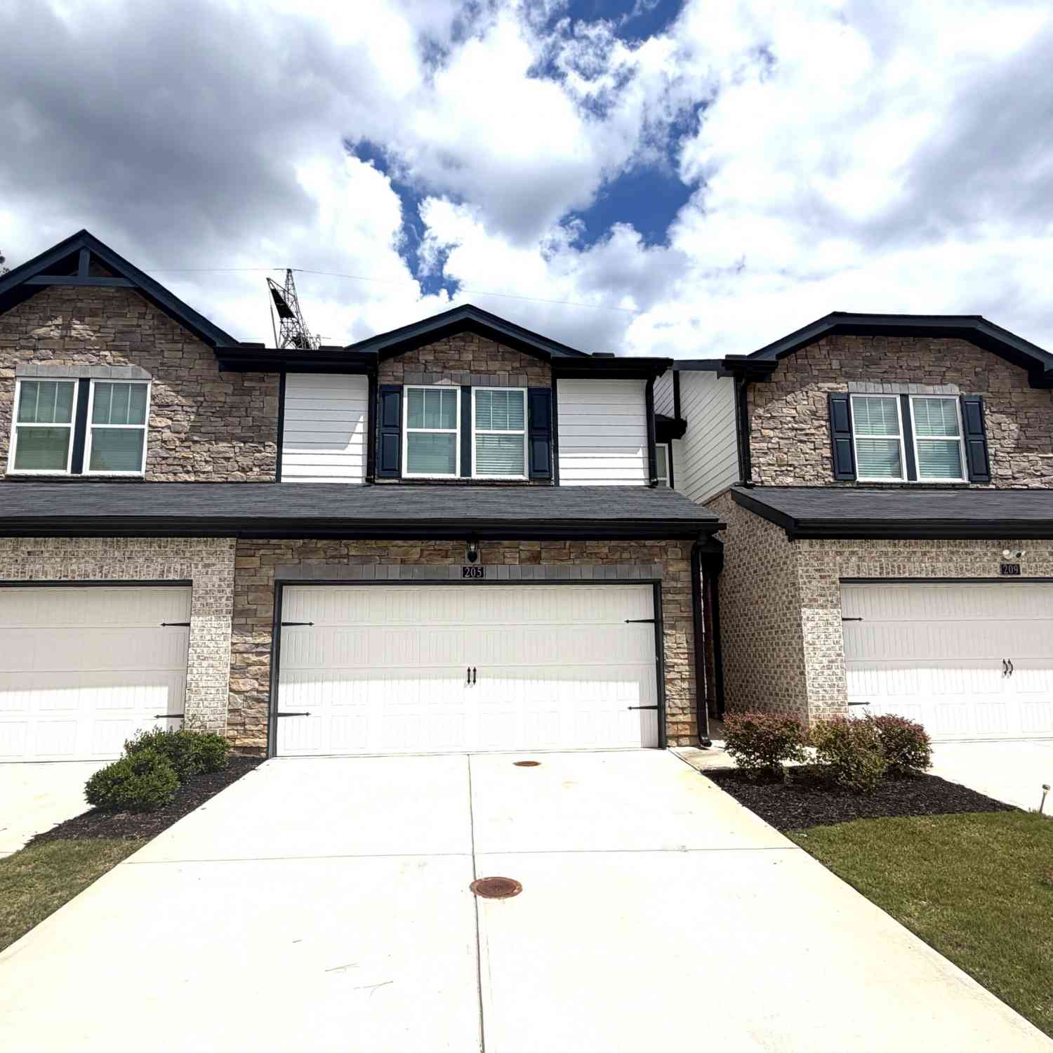 Townhouse For Rent - 205 Bald Avenue<br/> McDonough, GA 30253