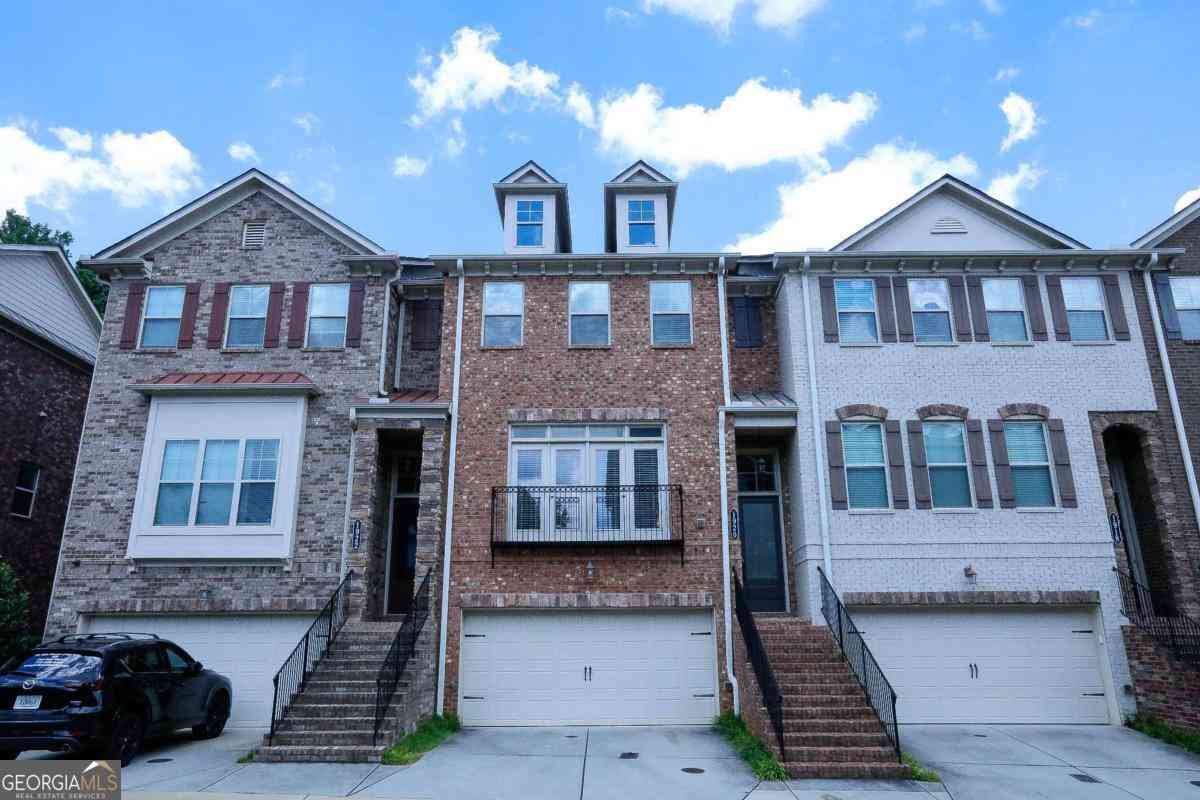 Townhouse For Rent - 1920 Townsend Court<br/> Dekalb County, Atlanta, GA 30329