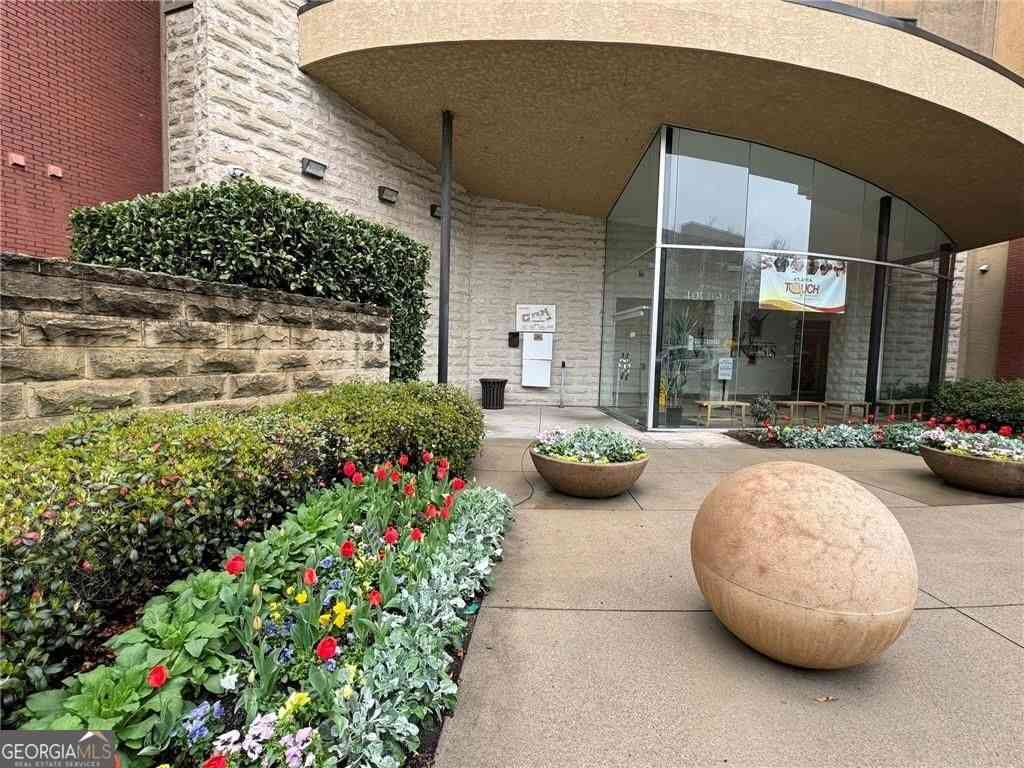 Condo For Rent - 400 17th Street NW #2205<br/> Atlanta, GA 30363
