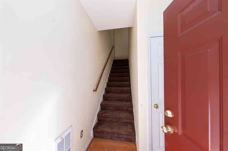 Townhouse For Rent - 709 Spring Heights Lane SE #7<br/> Smyrna, GA 30080