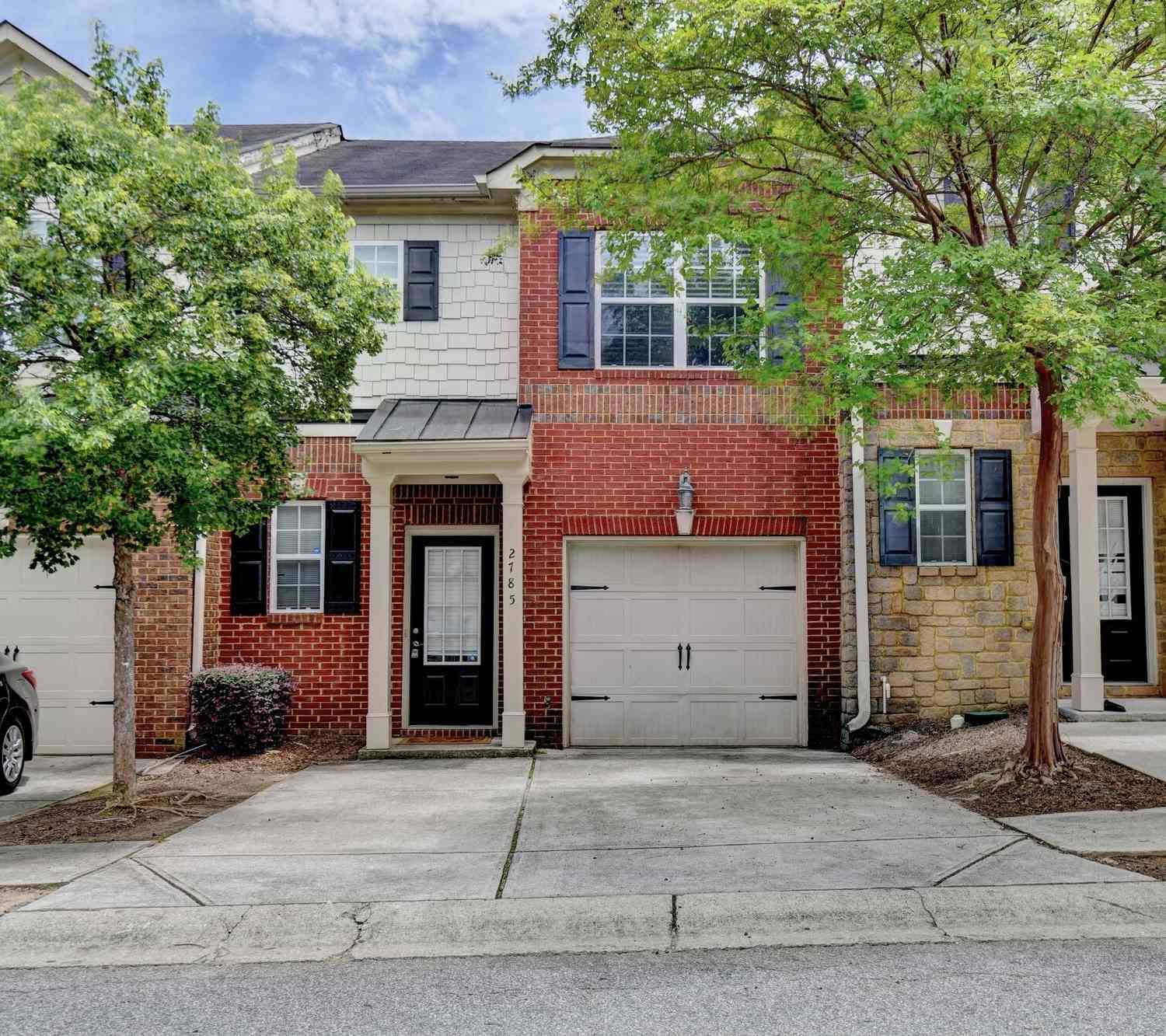 Townhouse For Rent - 2785 Sudbury Trace<br/> Norcross, GA 30071