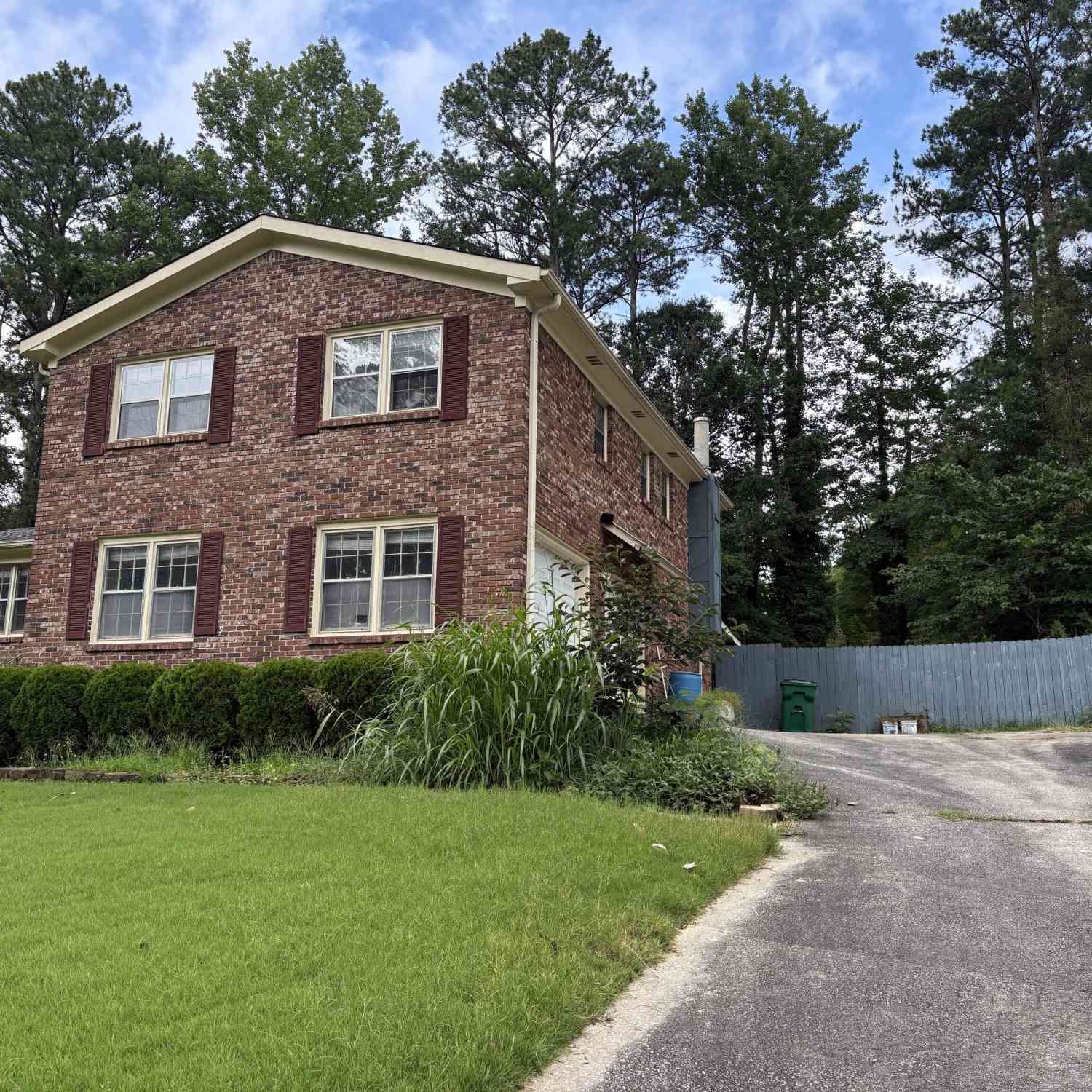 Homes For Rent - 1481 Drayton Woods Drive<br/> Tucker, GA 30084