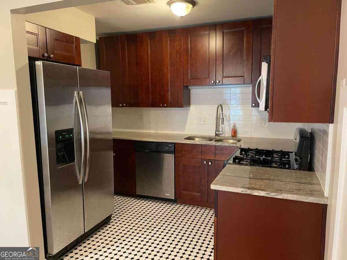 Townhouse For Rent - 1524 Planters Ridge Lane<br/> Fulton County, Alpharetta, GA 30004