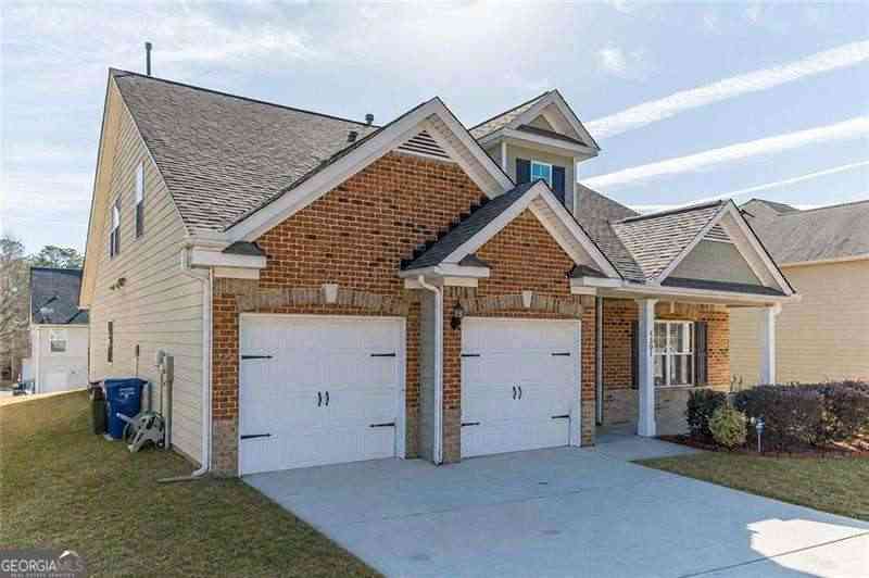 Homes For Rent - 1301 Rose Terrace Circle<br/> Loganville, GA 30052