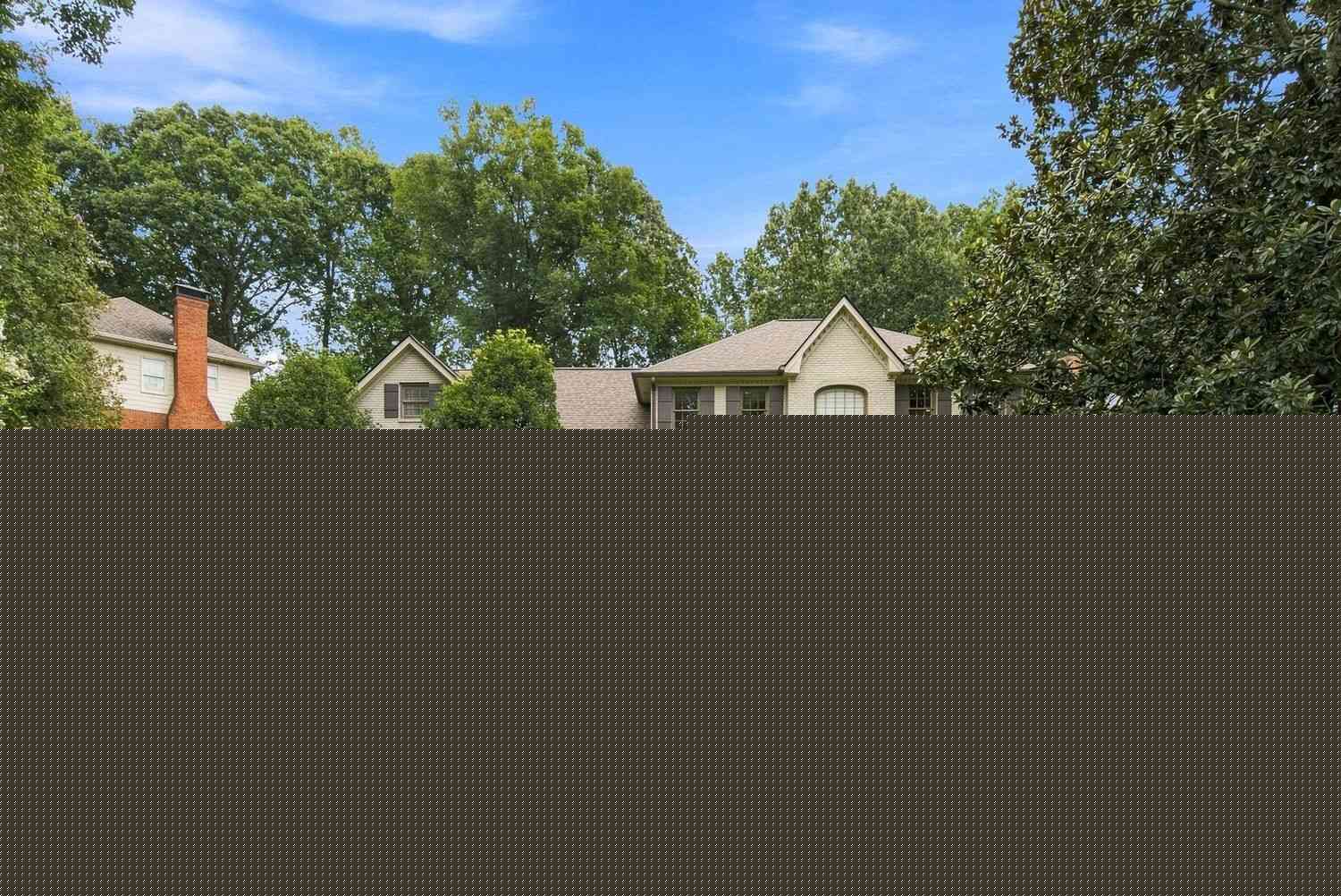 Homes For Rent - 4964 Buckline Crossing<br/> Atlanta, GA 30338