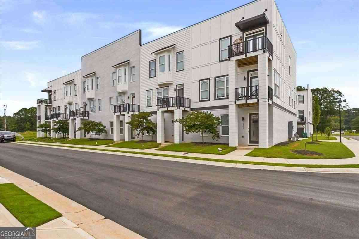 Condo For Rent - 1077 Glen Opal Drive<br/> Decatur, GA 30032