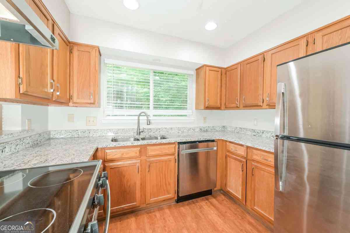 Homes For Rent - 10450 Summer Creek Drive<br/> Johns Creek, GA 30022