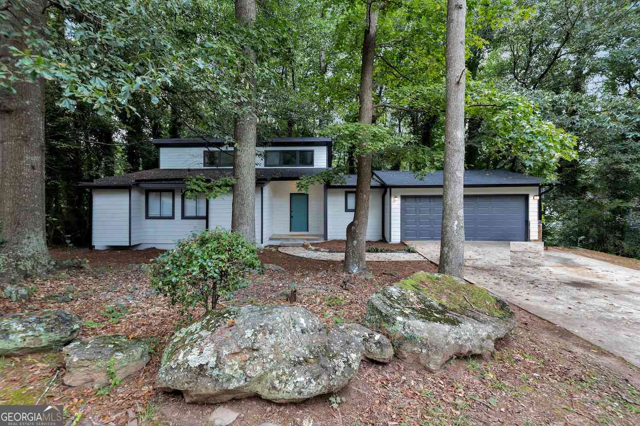 Homes For Rent - 85 Wilhelmina Drive<br/> Ellenwood, GA 30294