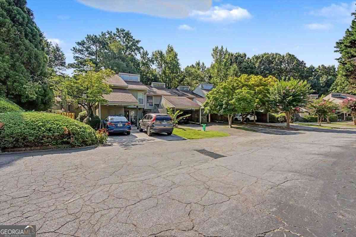 Condo For Rent - 6350 Hawthorne Terrace<br/> Gwinnett County, Peachtree Corners, GA 30092