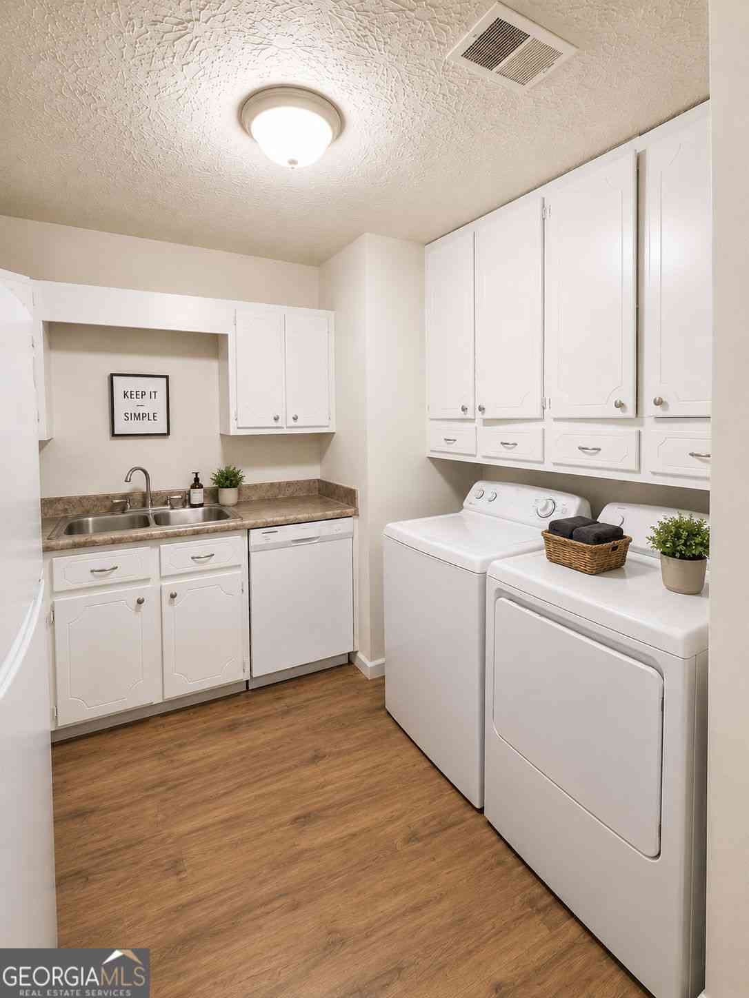 Multifamily For Rent - 232 Rustwood Drive<br/> Athens, GA 30606