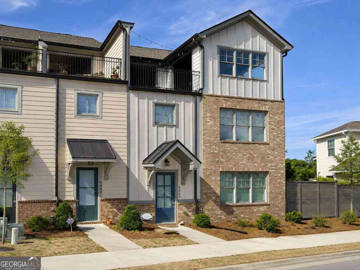 Townhouse For Rent - 6076 Cushing Circle<br/> Norcross, GA 30071