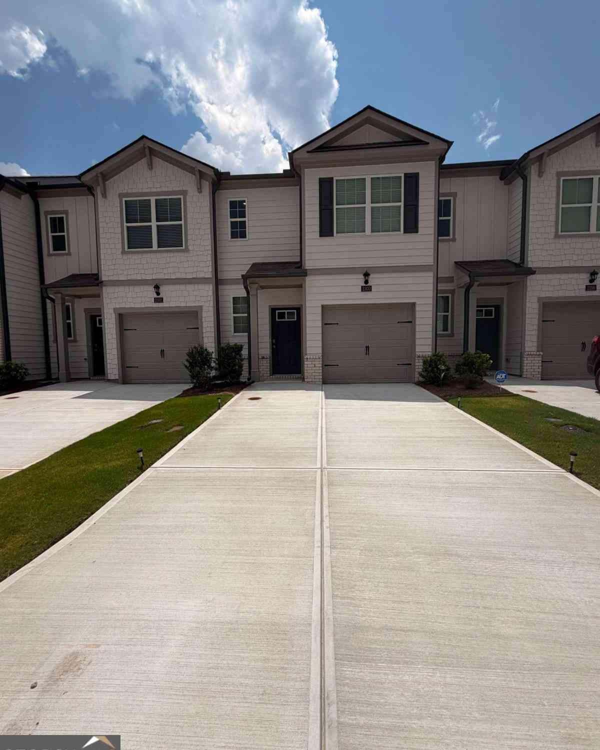 Townhouse For Rent - 2300 Jamin Bend #26<br/> Lithonia, GA 30058